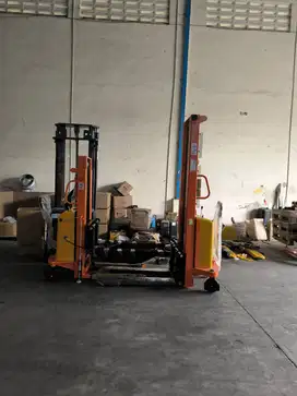Stacker Semi Electric Dalton