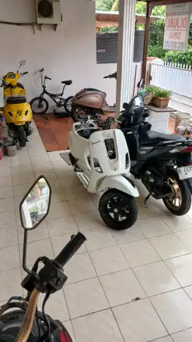 REPAINT VESPA MATIC 1 BODY Rp 1.500.000,-