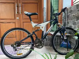 SEPEDA WIMCYCLE MTB 26 STING R