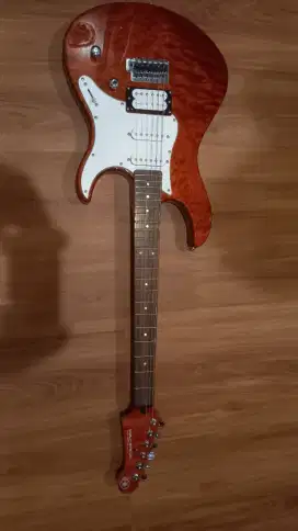 Gitar yamaha listrik