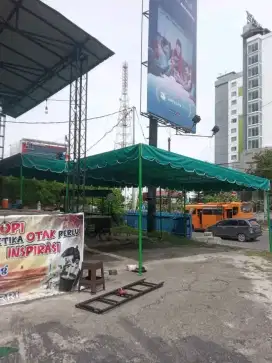 Tenda tempahan tuk usaha