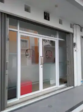 Kusen pintu dan jendela aluminium