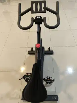 OVICX XCycle Q200  Sepeda Statis tanpa layar