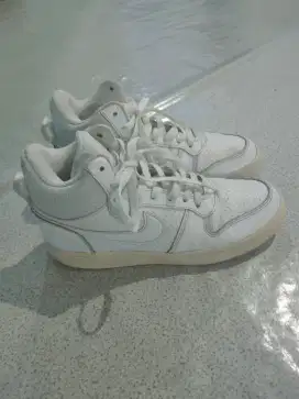 Sepatu Nike Court Borough