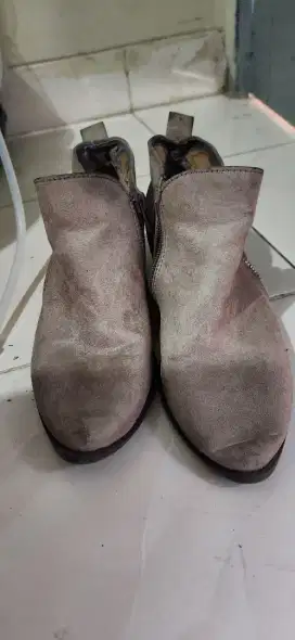 Sepatu boots payles