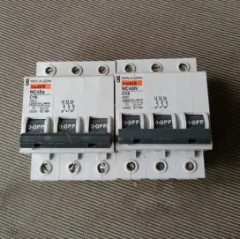 2 bh Mcb merk merlin gerin. 3 phase. 16 ampere