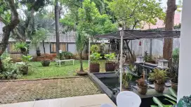 Dijual rumah mewah di Bintaro Jakarta Selatan