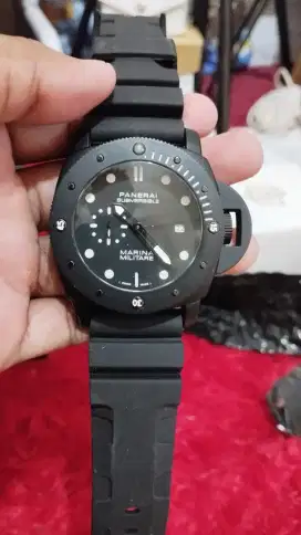 Jam tangan Panerai rubber hitam