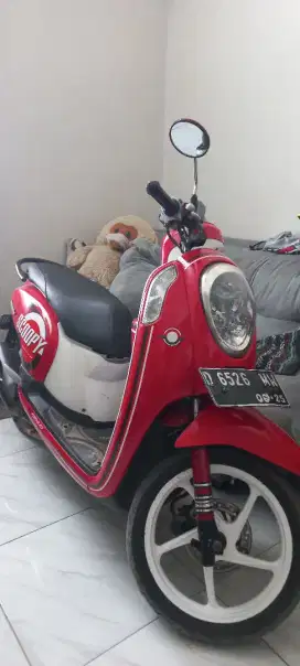 scoopy  merah 2015