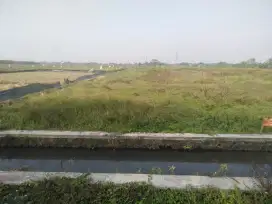 Dijual tanah 2410m2, lebar muka 22m, Akses jln lebar. Harga 365jt nego