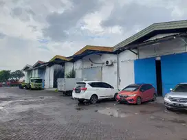 Admin Wanita max 35 thn di margomulyo permai SBY - Aksesoris Wanita