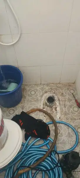 MAMPET PIPA  DAN SEDOT WC