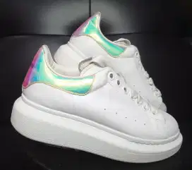 Sepatu Sneakers Alexander McQUEEN Langka & Mewah