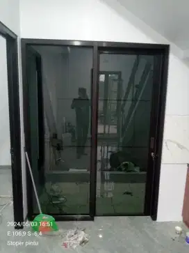Pintu sliding kaca plus kaca mati