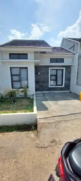 Disewakan rumah 5.000.000 / 3 bulan