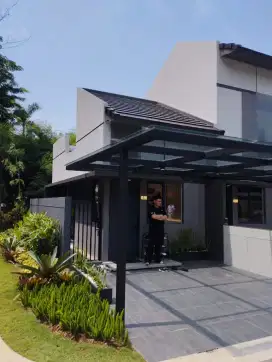 Rumah Kekinian Bebas Banjir   Courtyard di Tengah Kota Lippo Cikarang