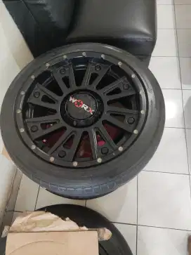 Velg R20x9  PCD 5x114 + Ban