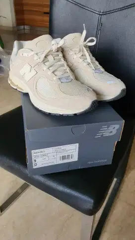 New balance 2002r new
