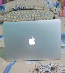 MacBook 2017 FULLSET Laptop Apple netbook komputer notebook pc iphone