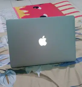 MacBook 2017 FULLSET Laptop Apple komputer notebook netbook pc iphone