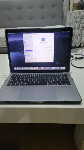 Macbook Pro 2017 13.3 inch 8/128gb