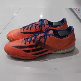 Sepatu futsal size 44 original adidas F10 mini soccer