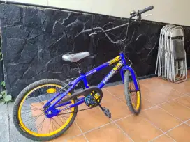 Dijual sepeda BMX 20 inch wimcycle masih ori dan kondisi bagus