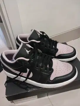 Air Jordan 1 Low SE Black Ice Lilac White DV1039 051 Size US 9