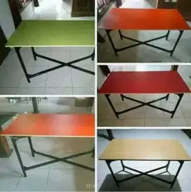 Meja lipat HPL kokoh