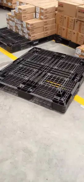 Palet plastik 120x110x12cm || pallet plastic second