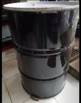 Drum Tong Besi Kondisi Bagus 200L