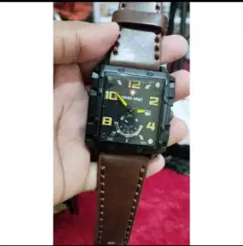 Jam swiss army kulit terbaru