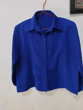 Kemeja croptop biru benhur