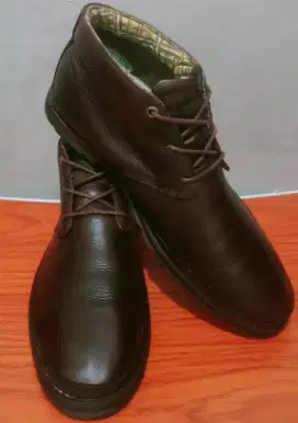 Sepatu kulit Caterpillar brown second Original