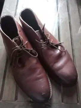 Sepatu semi boot