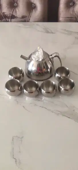 Modern Life Tea Pot IMARFLEX