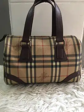 Burberry Vintage Authentic Medium 28 x 18 x 16, Kondisi Bagus Mulus