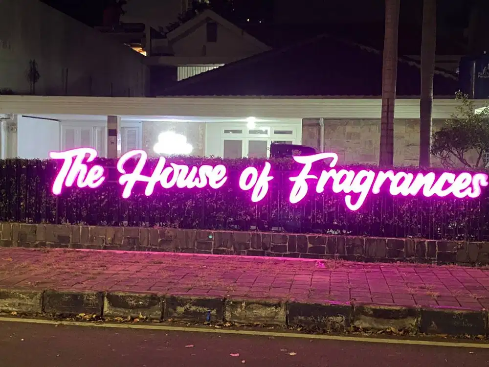 Huruf timbul//Papan nama//Neon box//Reklame//Acrylic//Murah