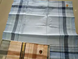 Sapu tangan katun motif garis