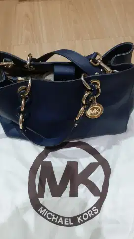 Dijual Tas wanita merk Michael Kors