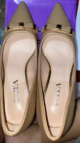 SEPATU KERJA HEELS