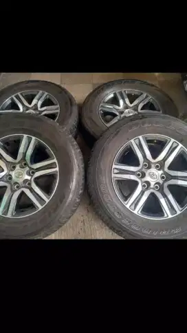 VELG toyota fortuner vrz ring  17 sama Ban