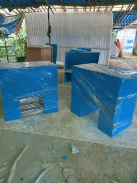 Box motor delivery fiberglass