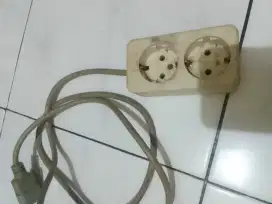 Colokan sambungan listrik 2 lubang
