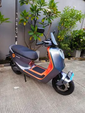 Dijual motor listrik Yadea tipe g6 tahun 2023