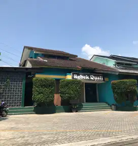 Dijual MURAH rumah komersil pusat kota jalan utama