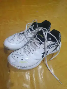 Sepatu Yonex SHB 65Z3 White Tiger Kento Momota Second Size 41