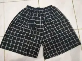 Celana Pendek Bermotif Pria 1 pcs 35k