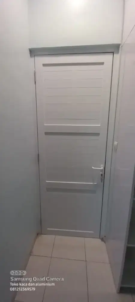 Pintu alumininum panel