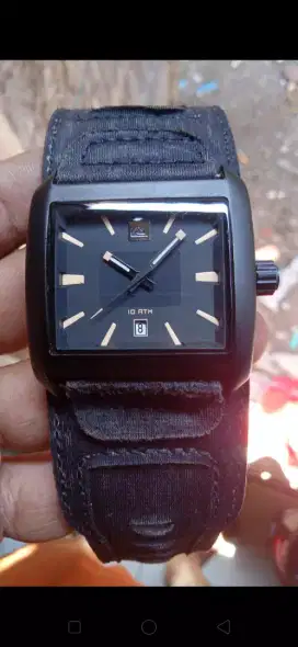 JAM TANGAN PRIA QUESILVER